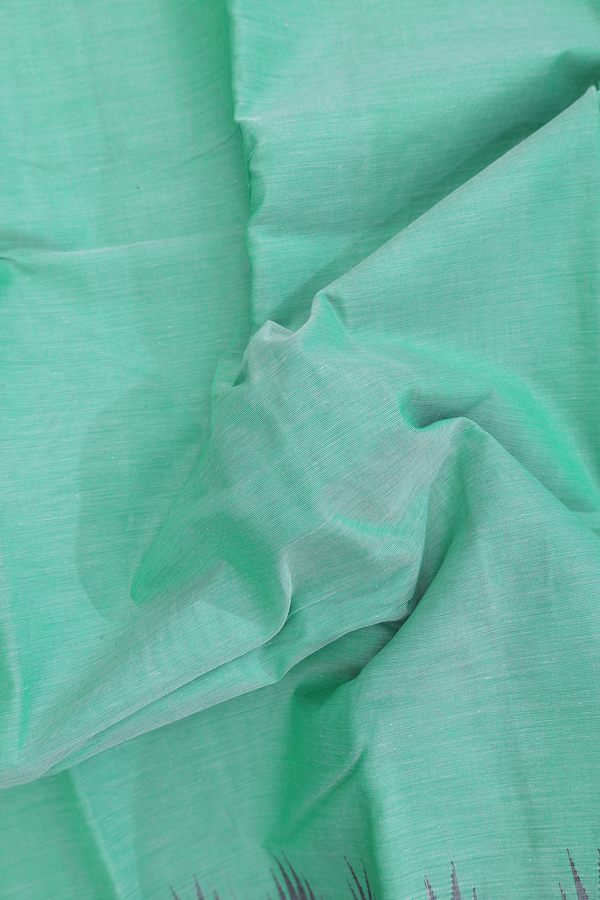 Kanchi Cotton Saree In Plain Green With Temple Border
