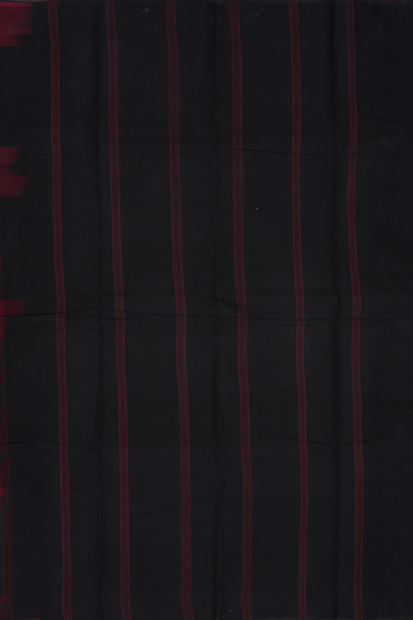 Kanchi Cotton Saree In Red And Green With Checks Design