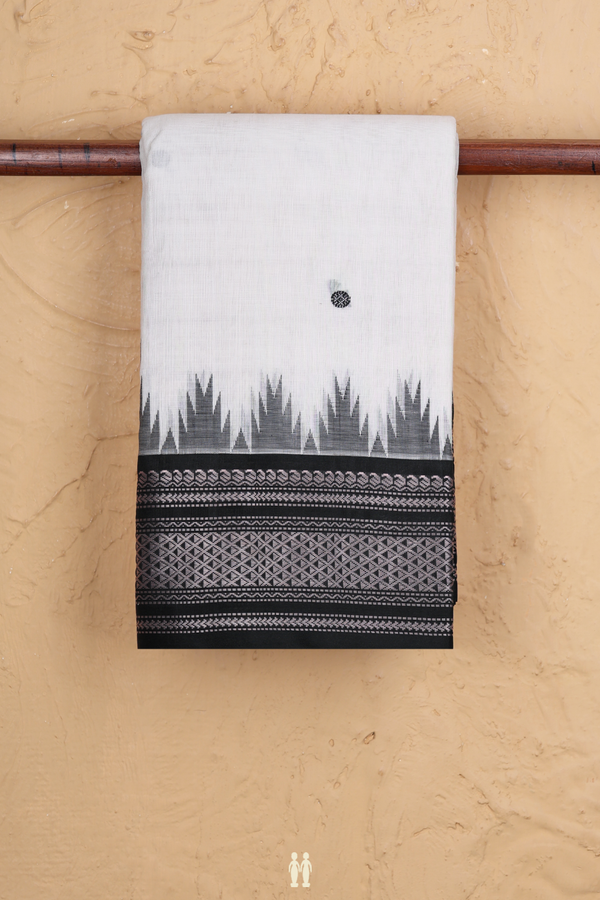 Kanchi Cotton Saree In White With Threadwork Buttas