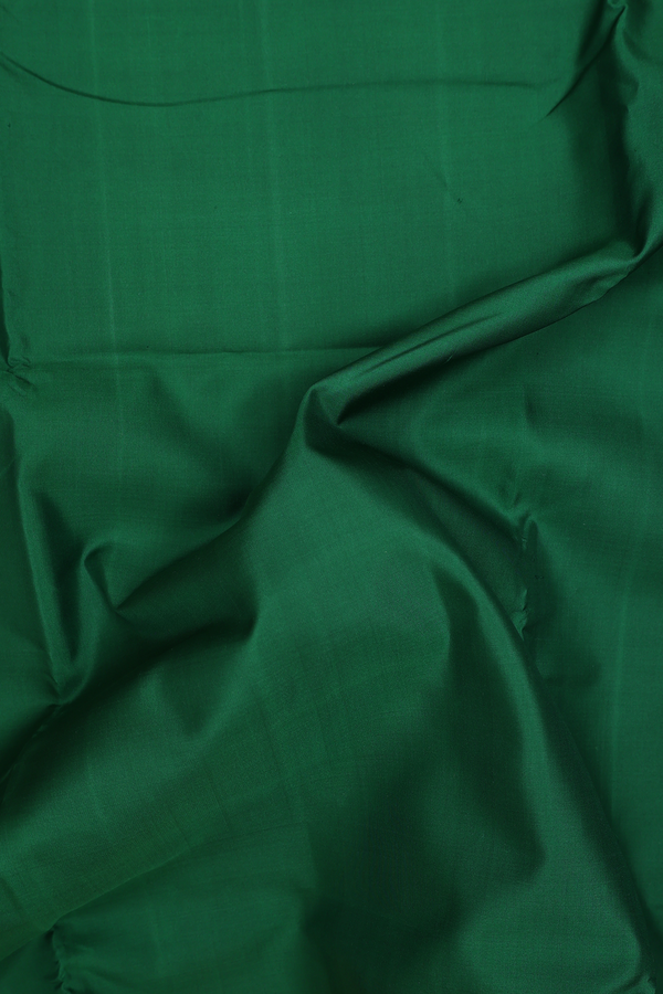 Kanchipuram Nine Yards Silk Saree In Green With Zari Border
