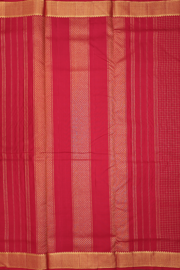 Kanchipuram Nine Yards Silk Saree In Red With Checks Design