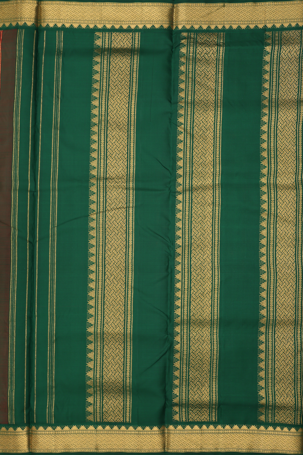 Kanchipuram Nine Yards Silk Saree In Red With Zari Border
