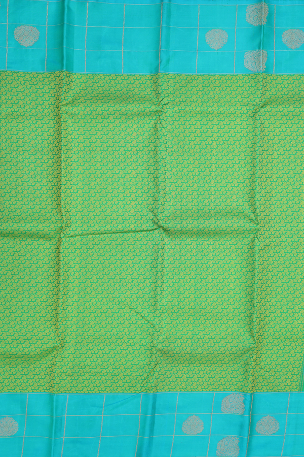 Kanchipuram Silk Saree In Green With Jacquard Pattern