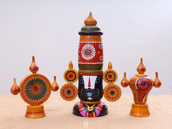 Lord Venkateswara With Sangu Chakkaram Wooden Set For Decor