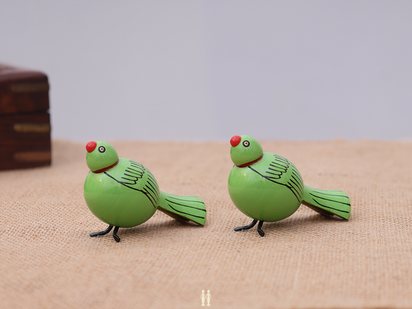 Set Of 2 Wooden Handicraft Multicolor Birds For Showpiece