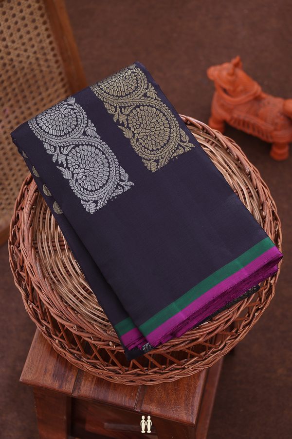 Kanchipuram Silk Saree Black With Floral And Paisley Design