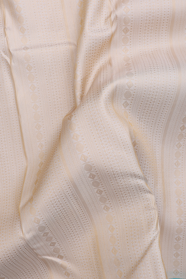 Kanchipuram Silk Saree In Beige Brocade Design