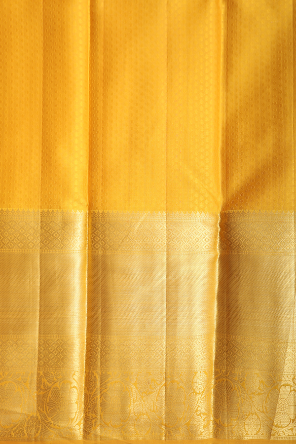 Kanchipuram Silk Saree In Beige With Brocade Design