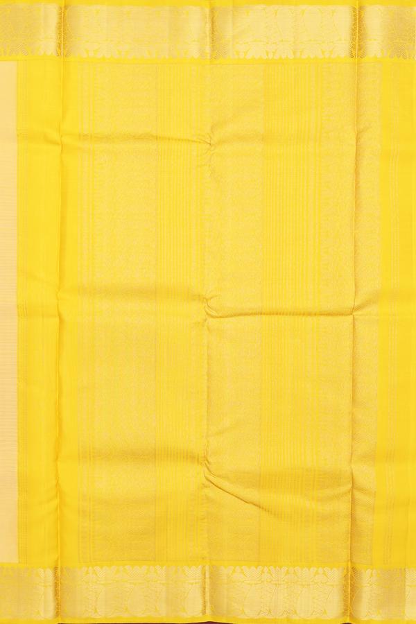 Kanchipuram Silk Saree In Beige With Contrast Border