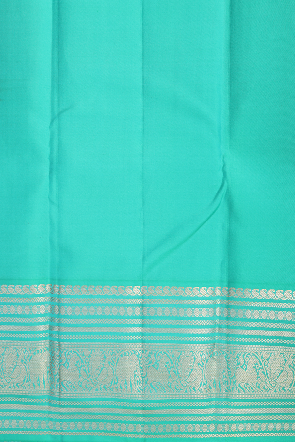 Kanchipuram Silk Saree In Beige With Thilagam Buttas
