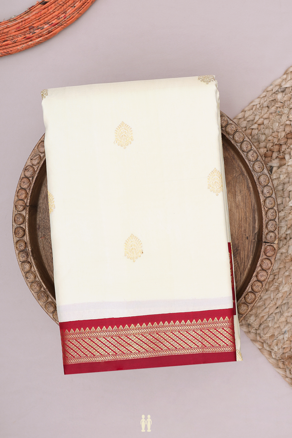 Kanchipuram Silk Saree In Beige With Zari Buttas