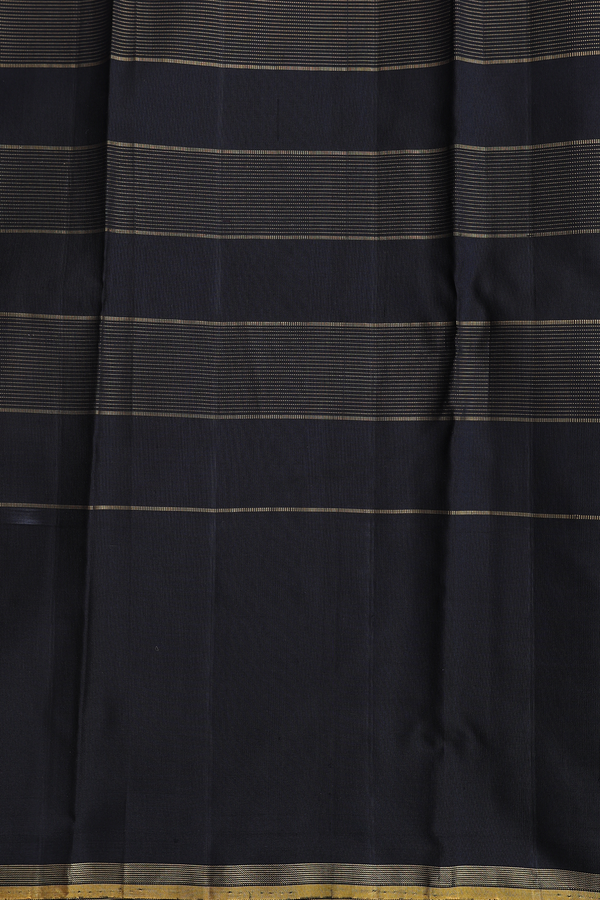 Kanchipuram Silk Saree In Berry Purple With Checks Design