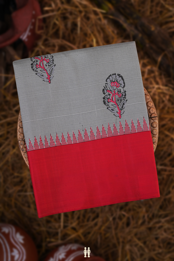Kanchipuram Silk Saree In Black And White Along Checks