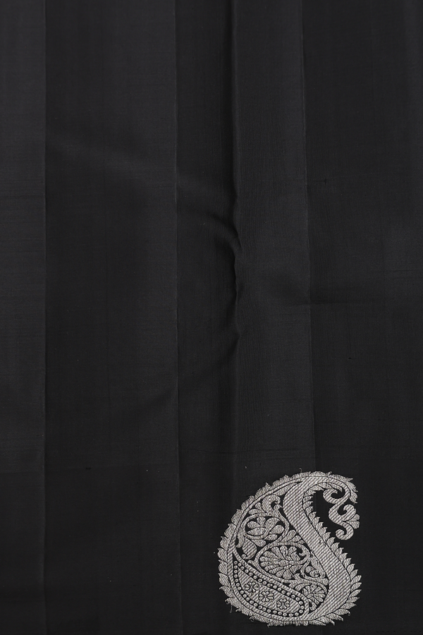 Kanchipuram Silk Saree In Black And White With Checks Design