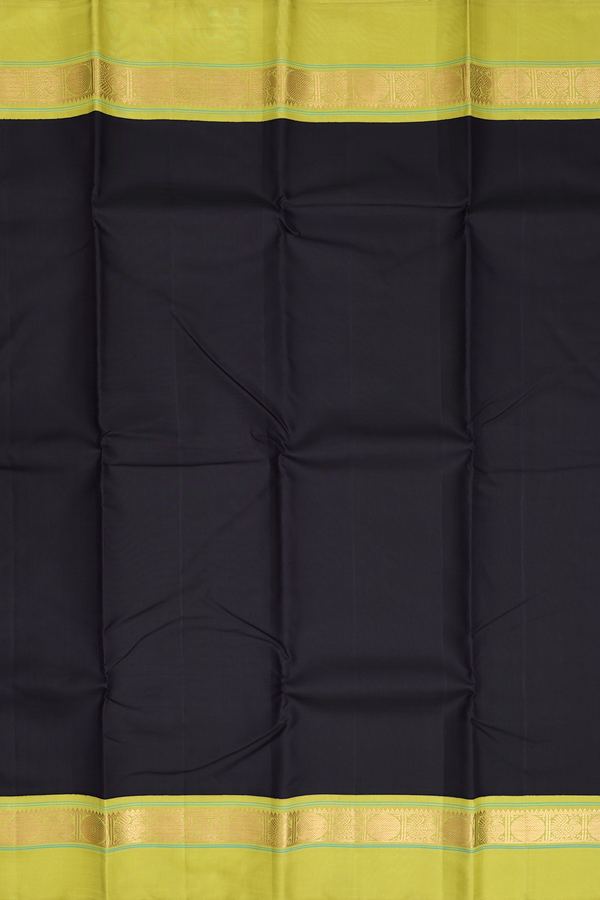 Kanchipuram Silk Saree In Black With Contrast Border