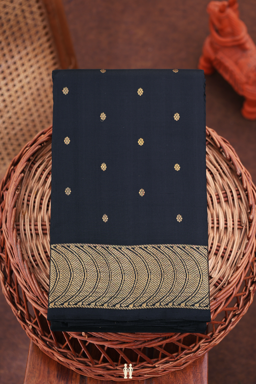 Kanchipuram Silk Saree In Black With Floral Buttis
