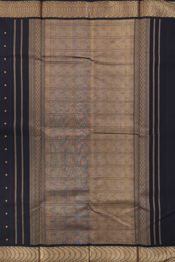 Kanchipuram Silk Saree In Black With Floral Buttis