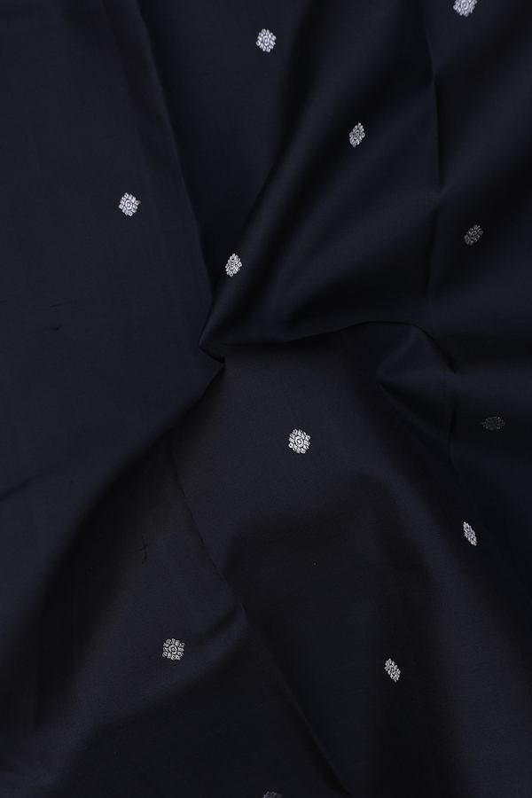Kanchipuram Silk Saree In Black With Floral Buttis