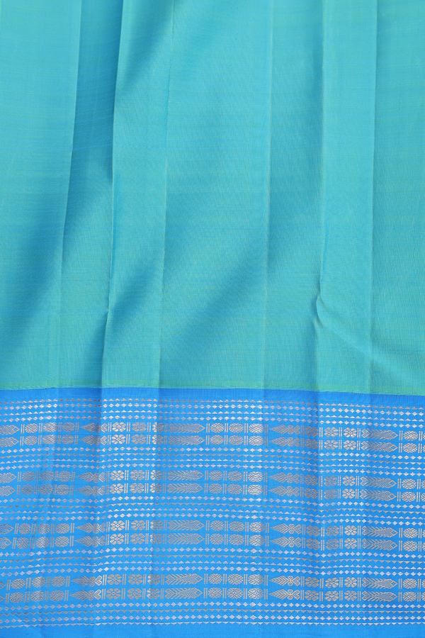 Kanchipuram Silk Saree In Black With Ganga Jamuna Border