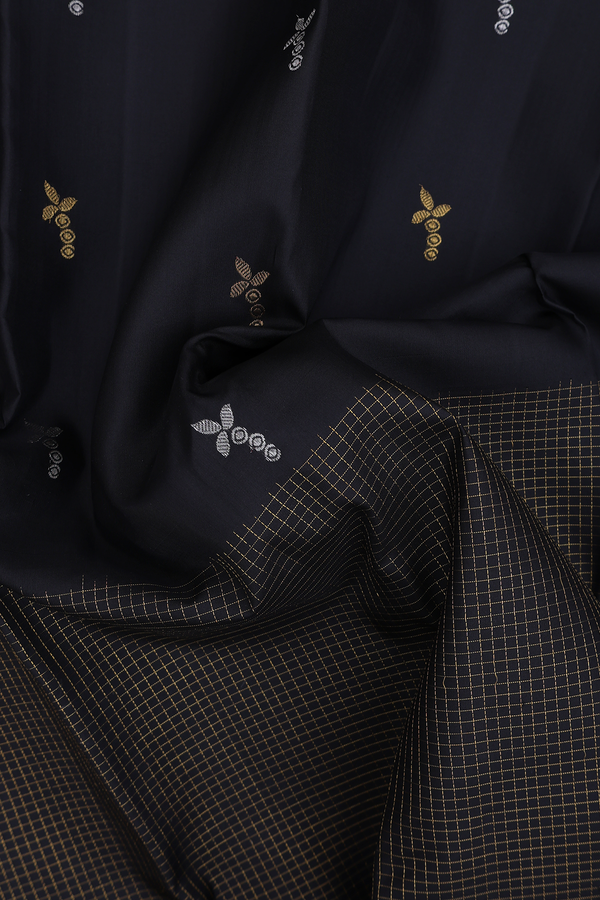 Kanchipuram Silk Saree In Black With Half And Half Design