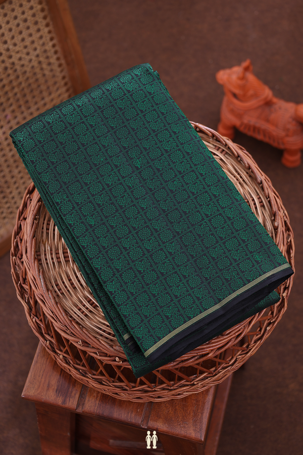Kanchipuram Silk Saree In Black With Jacquard Pattern