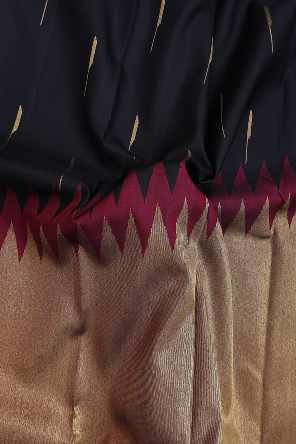 Kanchipuram Silk Saree In Black With Step Border