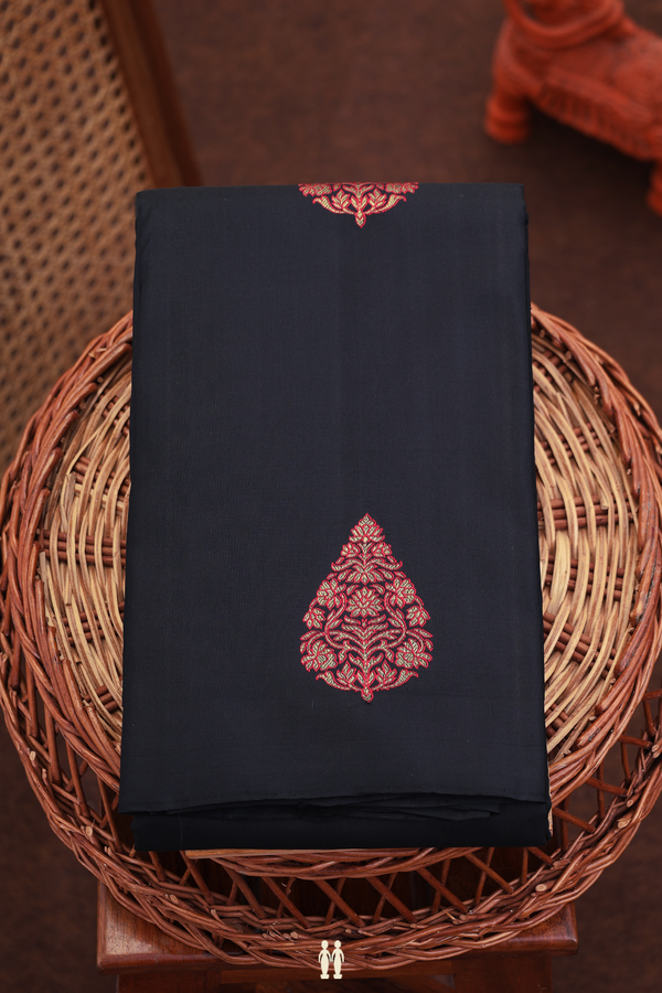 Kanchipuram Silk Saree In Black With Thilagam Motifs