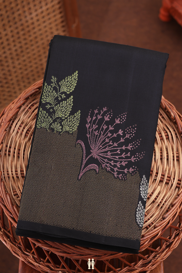 Kanchipuram Silk Saree In Black With Zari Buttas