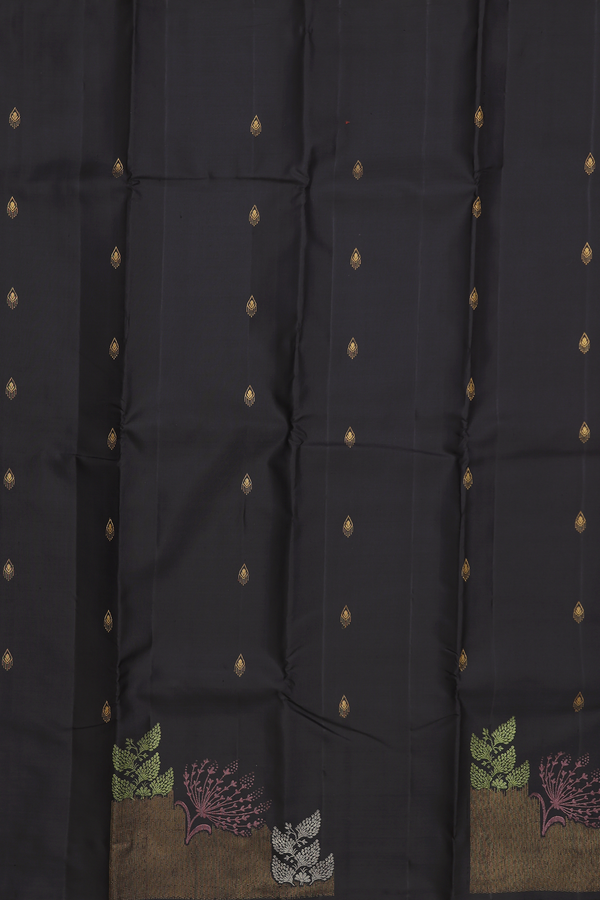 Kanchipuram Silk Saree In Black With Zari Buttas