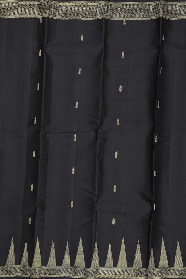 Kanchipuram Silk Saree In Black With Zari Buttas