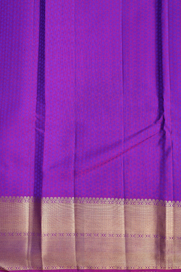 Kanchipuram Silk Saree In Blue With Jacquard Pattern