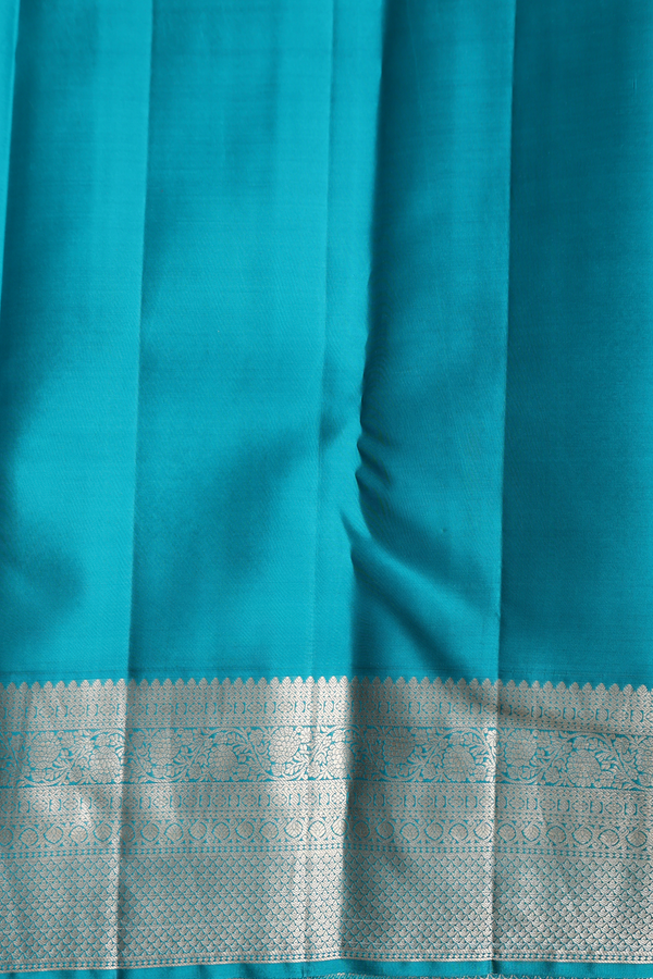 Kanchipuram Silk Saree In Blue With Paisley Design