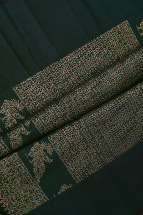 Kanchipuram Silk Saree In Bottle Green With Brocade Design