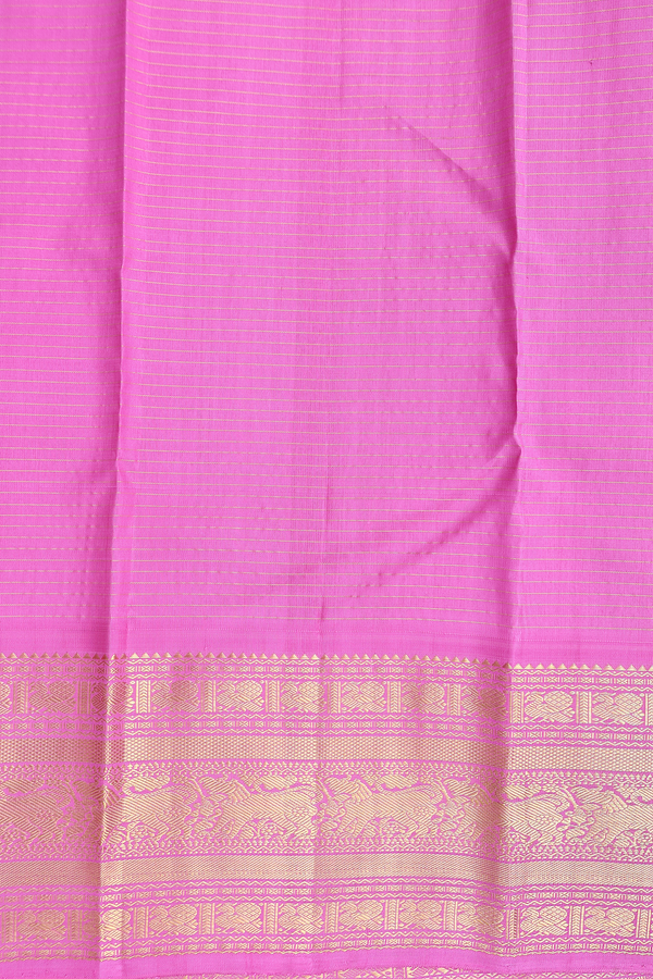 Kanchipuram Silk Saree In Dual Tone With Checks Design