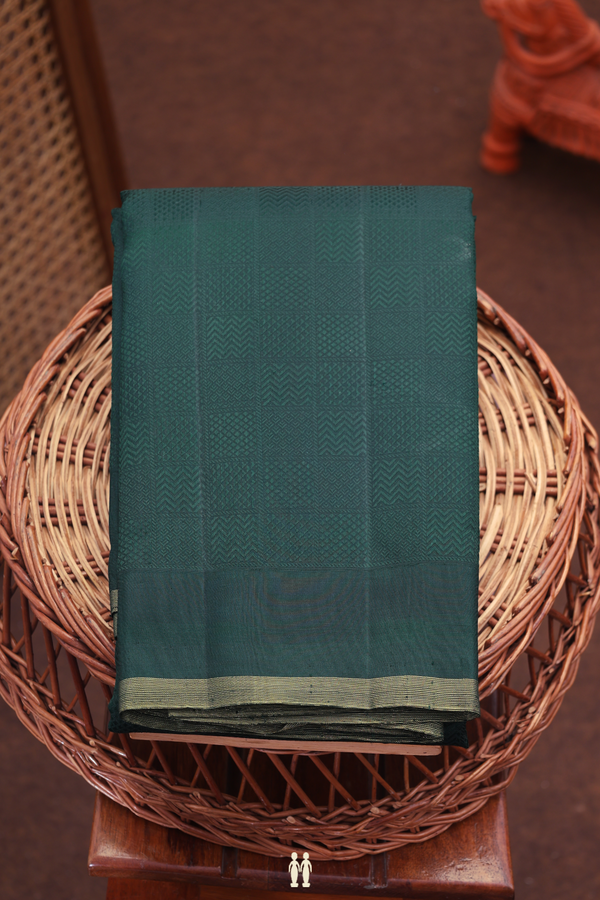 Kanchipuram Silk Saree In Bottle Green With Jacquard Pattern