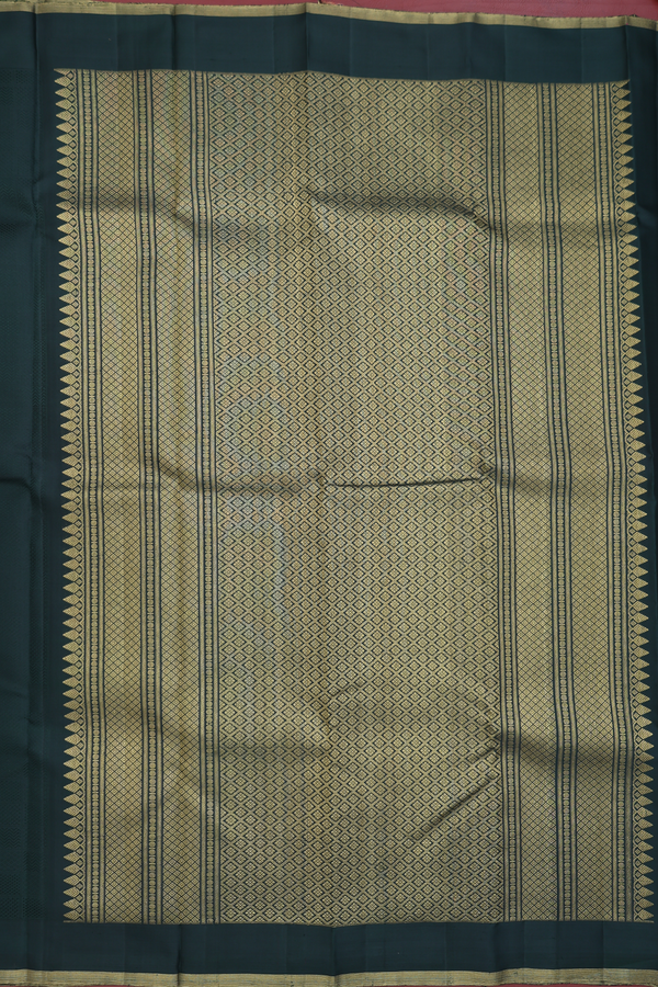 Kanchipuram Silk Saree In Bottle Green With Jacquard Pattern