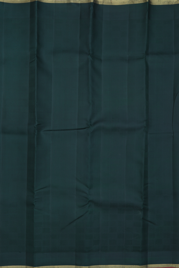 Kanchipuram Silk Saree In Bottle Green With Jacquard Pattern