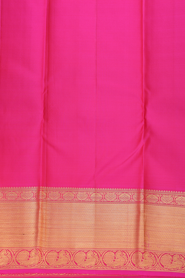 Kanchipuram Silk Saree In Bottle Green With Zari Buttas