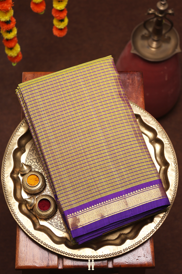 Kanchipuram Silk Saree In Dual Tone With Checks Design