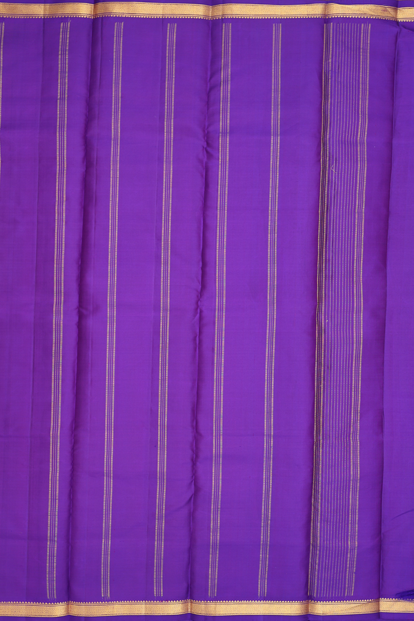 Kanchipuram Silk Saree In Dual Tone With Checks Design