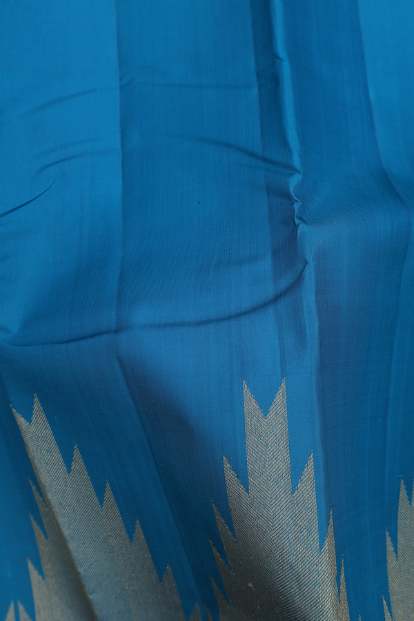 Kanchipuram Silk Saree In Cerulean Blue With Temple Border