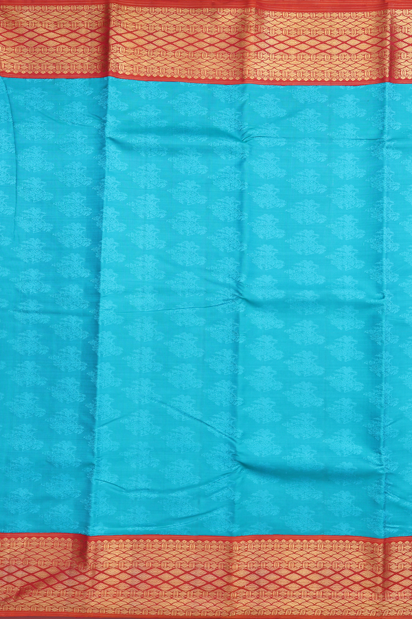 Kanchipuram Silk Saree In Cerulean Blue With Thread Design