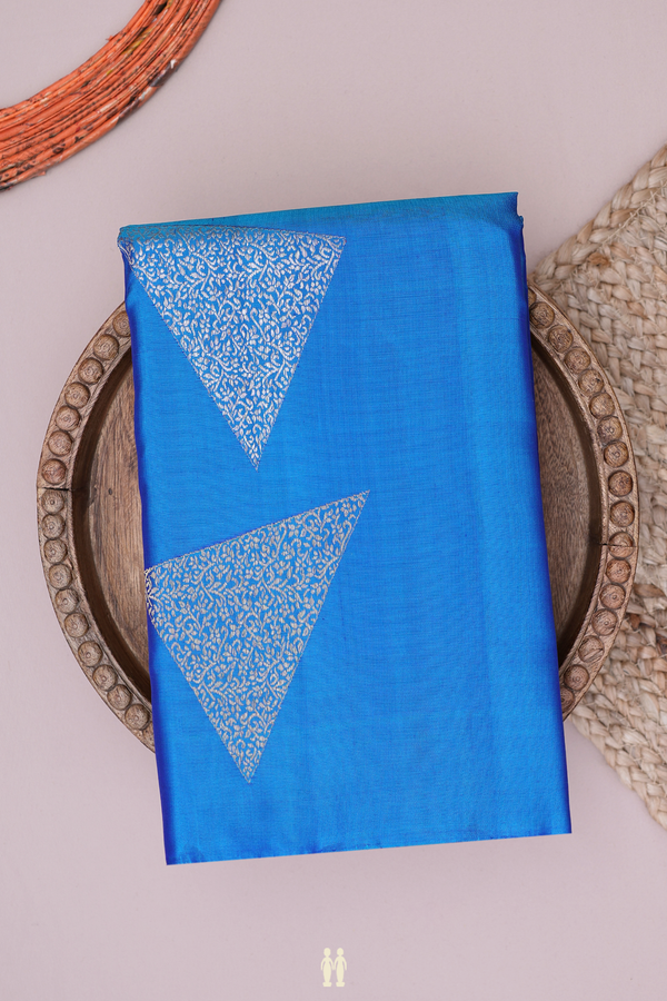 Kanchipuram Silk Saree In Cerulean Blue With Zari Design