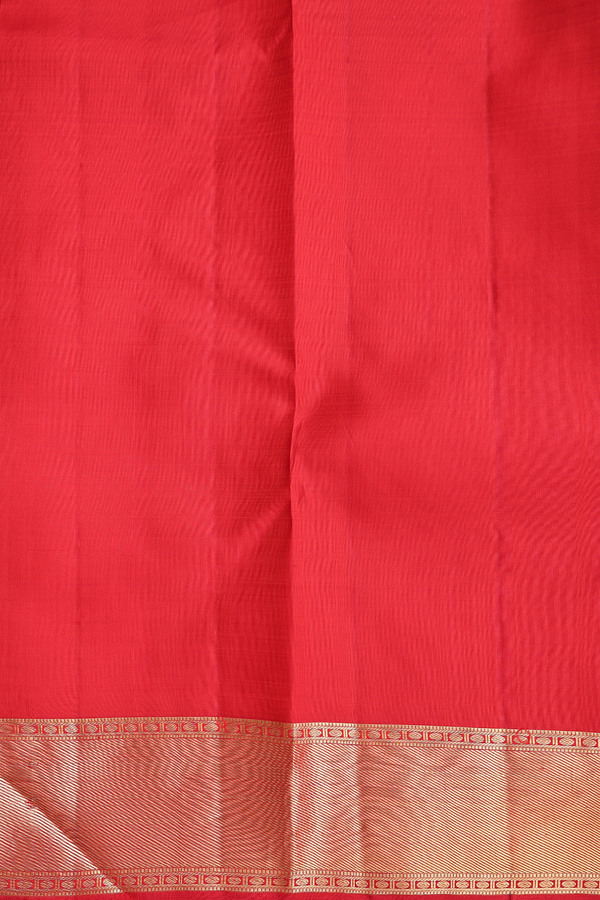 Kanchipuram Silk Saree In Chilli Red With Brocade Design