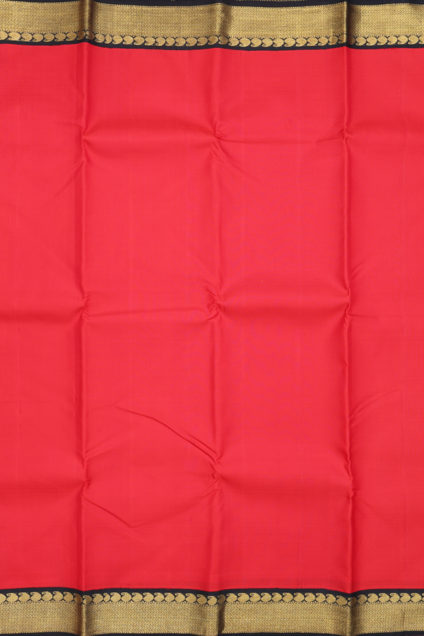 Kanchipuram Silk Saree In Chilli Red With Contrast Border