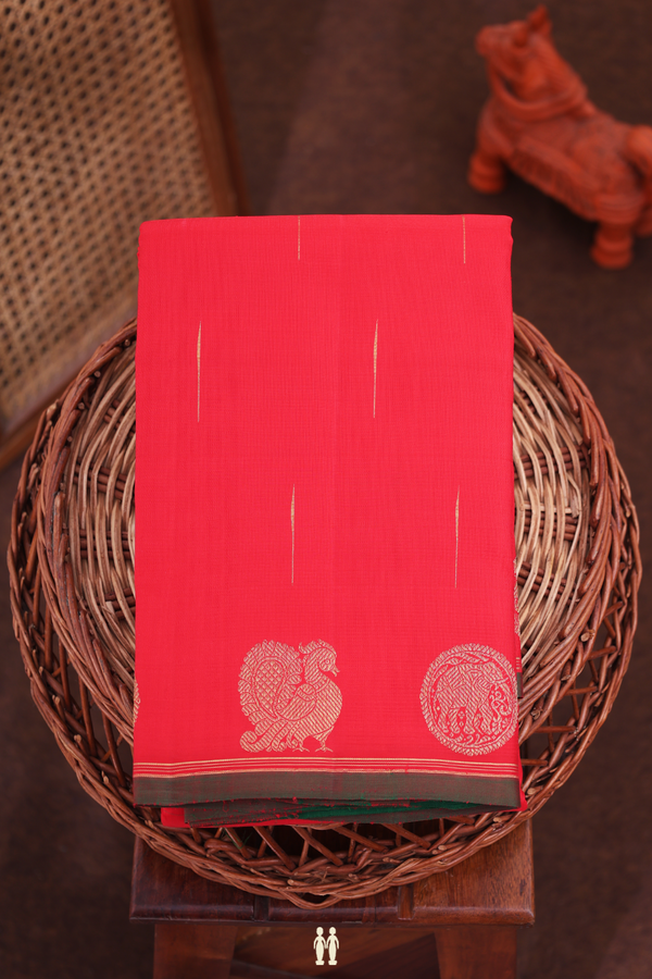 Kanchipuram Silk Saree In Chilli Red With Malli Moggu Buttas