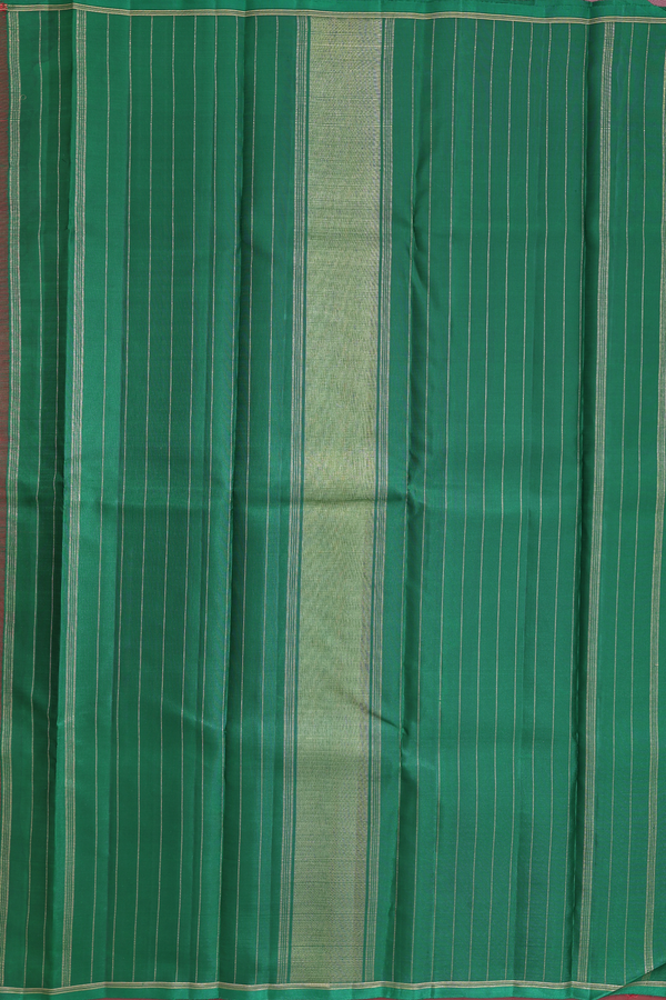 Kanchipuram Silk Saree In Chilli Red With Malli Moggu Buttas