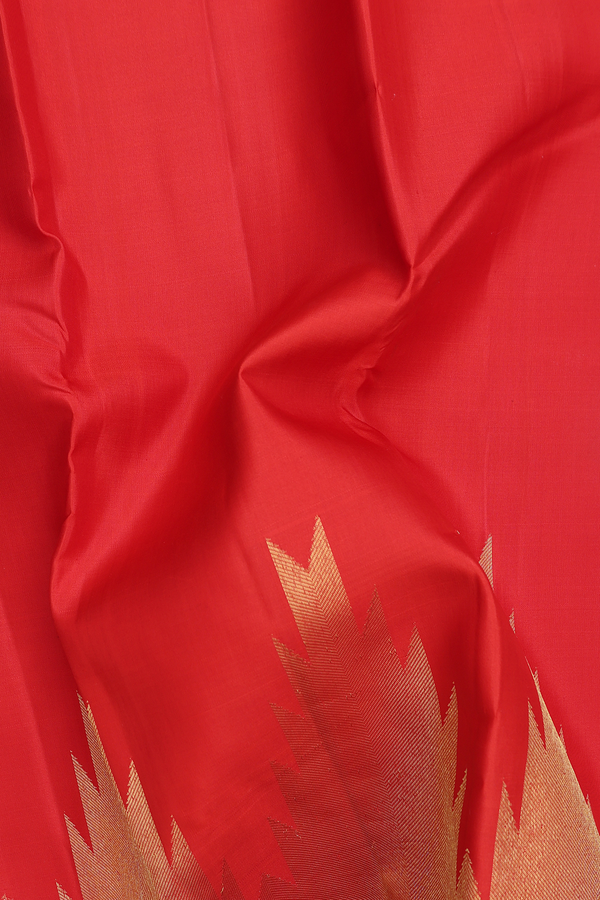 Kanchipuram Silk Saree In Scarlet Red With Temple Border