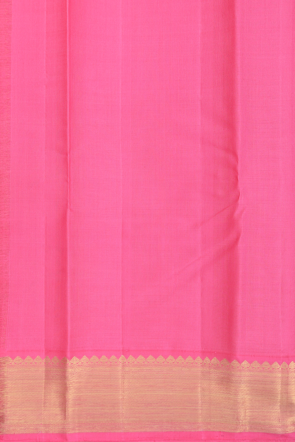 Kanchipuram Silk Saree In Greyish Cream With Floral Buttis