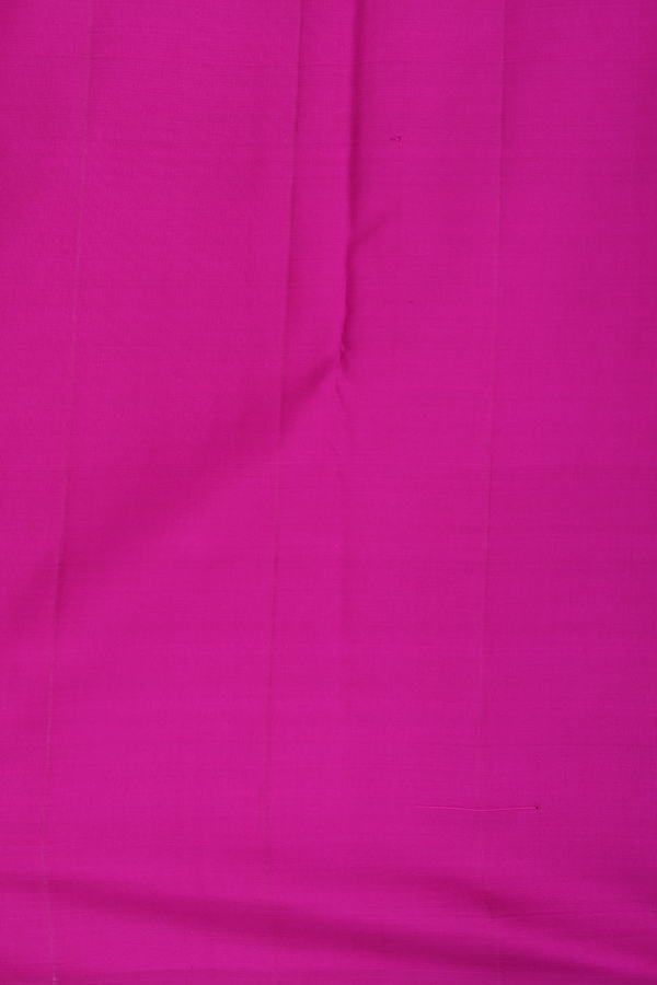 Kanchipuram Silk Saree In Coral Pink With Checks Design